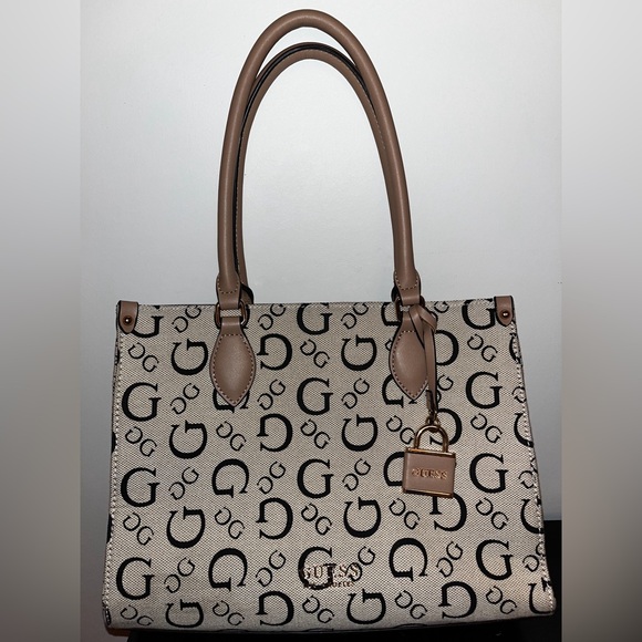 Guess Medium shoulder Purse Cream Beige / Black - Picture 1 of 1